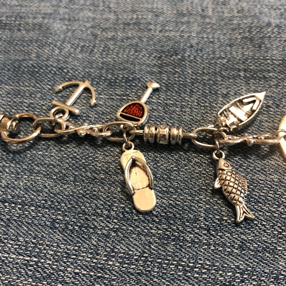 Life is Better at the Lake Keychain - Picture 6 of 7